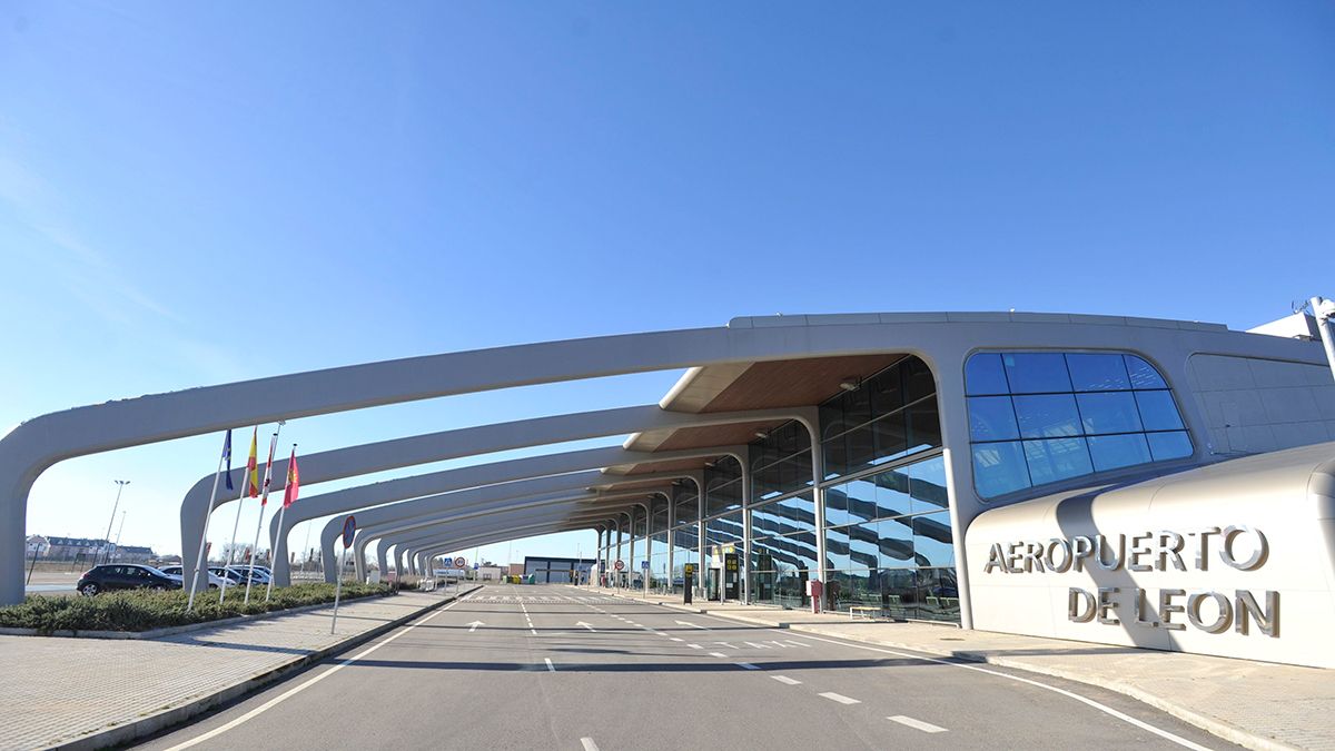 El aeropuerto de León sigue sumando pasajeros