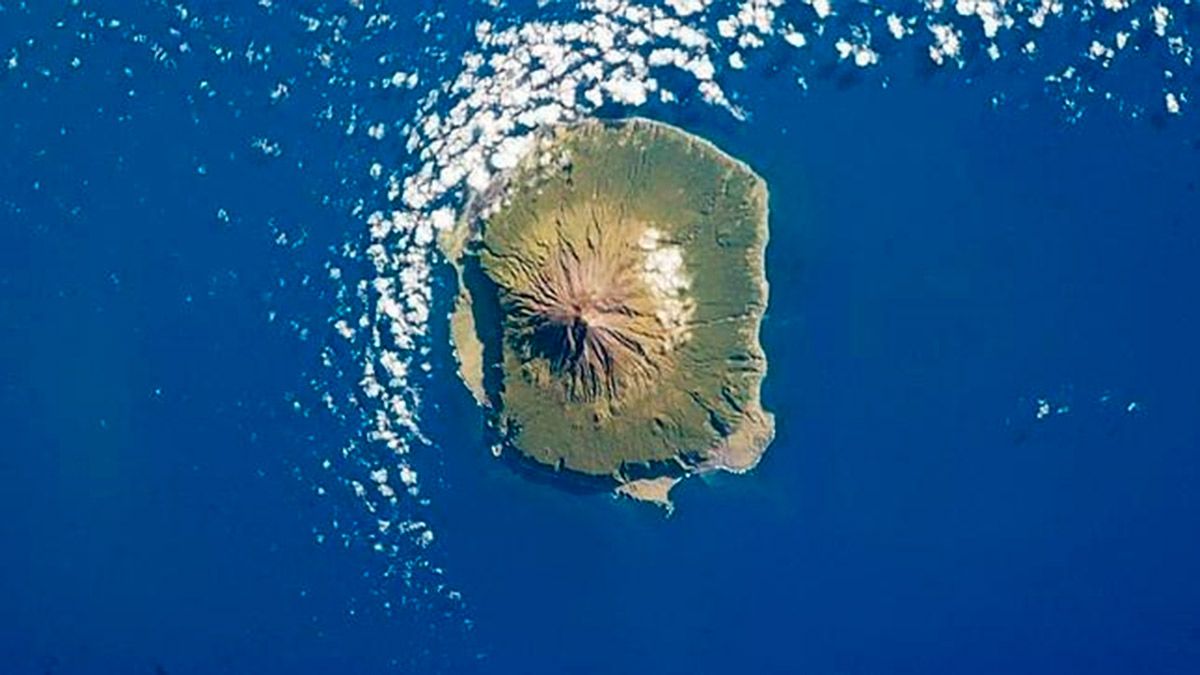 La Isla Habitada M s Remota Del Mundo Busca Profesores
