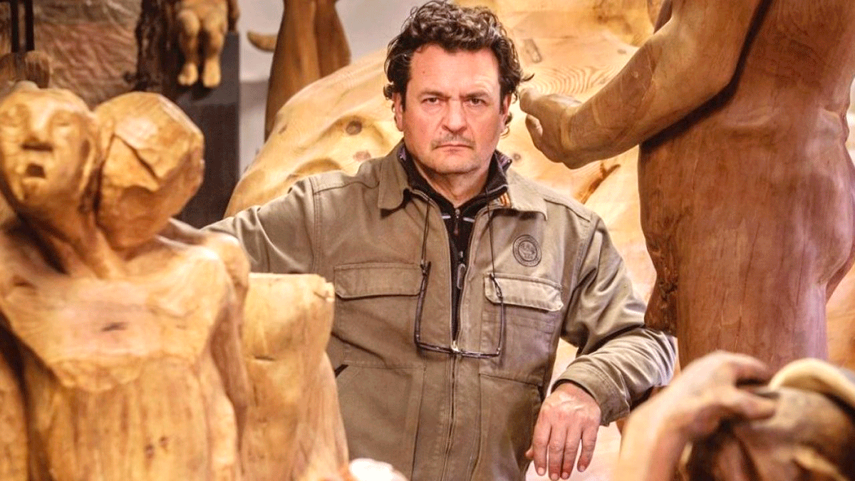 El escultor leonés Amancio González cuenta con diversas piezas en la província limítrofe.