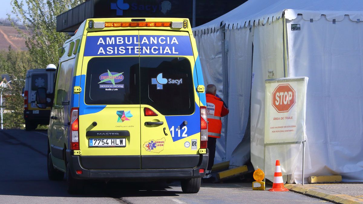 Tres usuarios de la residencia han tenido que ser trasladados en las últimas jornadas al Hospital del Bierzo | Ical