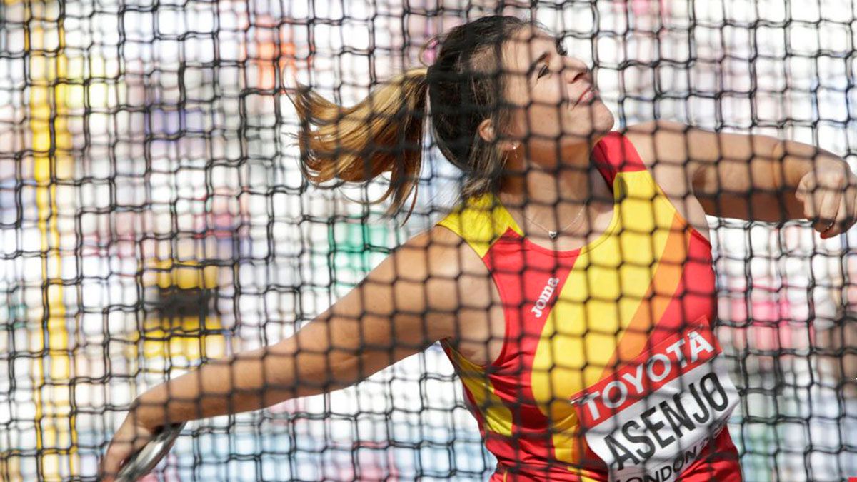 Sabina Asenjo, durante la clasificación para la final de disco del Mundial de Londres. | J.A. MIGUELEZ (RFEA)