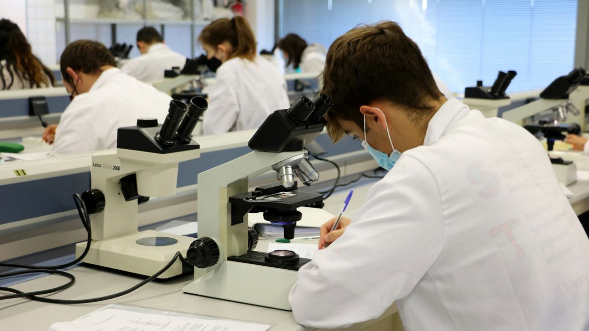 Los estudios de Biología en León ya han superado su 50 aniversario. | ULE