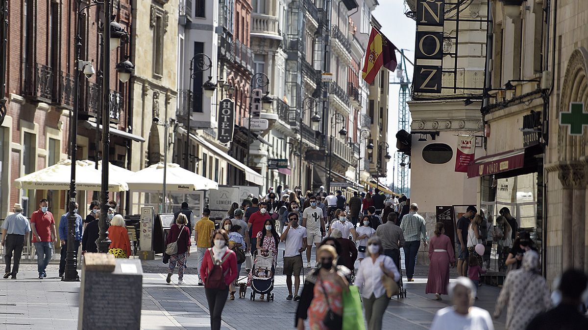 La Calle Ancha es una de las más concurridas. | SAÚL ARÉN