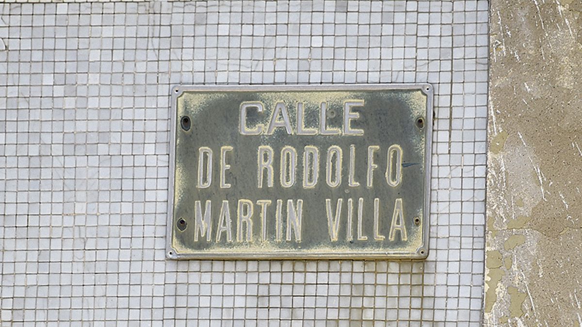 La calle Rodolfo Martín Villa es una de las dos vías que están en duda en el municipio de San Andrés. | SAÚL ARÉN