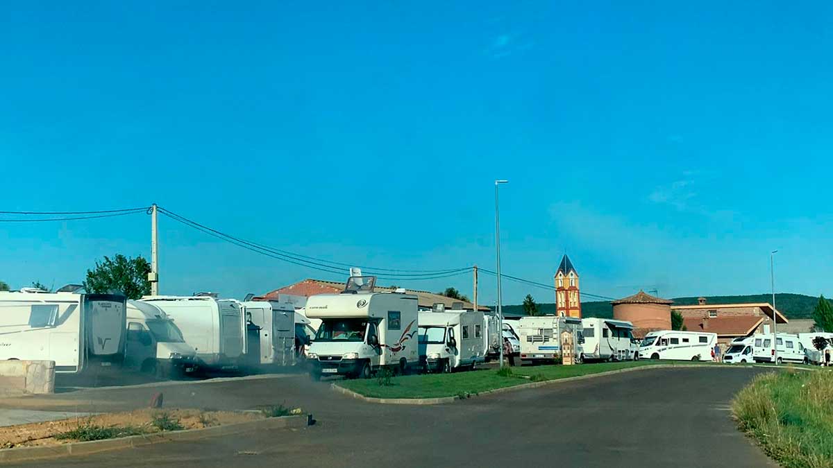 El aparcamiento para autocaravanas de Almanza, el mejor de León. | L.N.C.