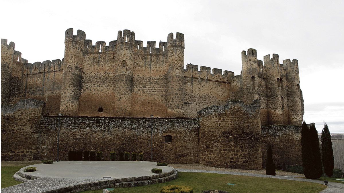 El castillo de Valencia de Don Juan. | DANIEL MARTÍN
