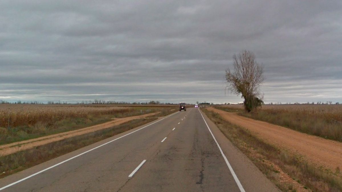 Carretera CL-222 de la que UPL pide el arreglo entre La Bañeza y Santa María. | GOOGLE MAPS