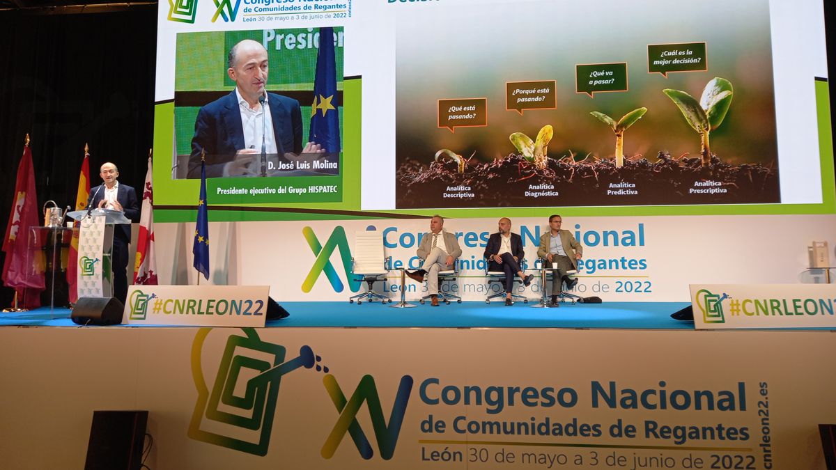 Un momento de la intervención de José Luis Molina, presidente del grupo Hispasec. | L.N.C.