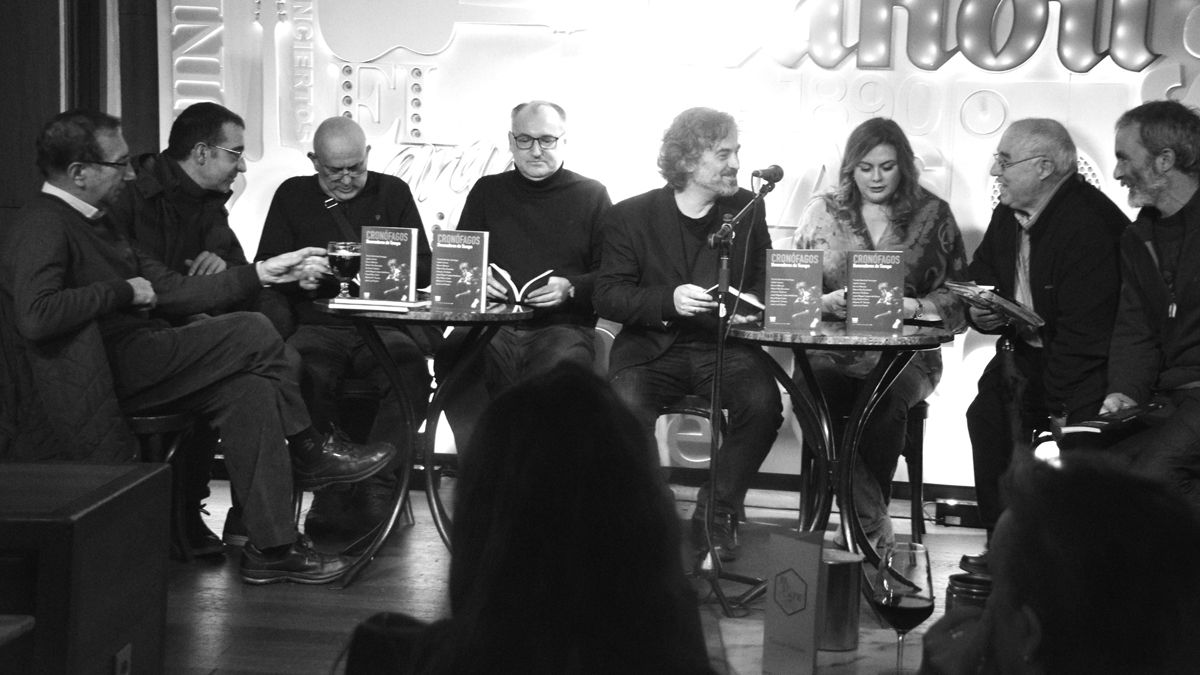 Un momento de la presentación del libro ‘Cronófagos’ el pasado mes de noviembre en El Gran Café.