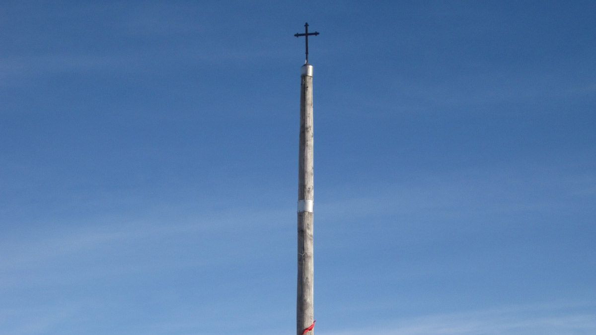 La Cruz de Ferro, uno de los emblemas del Camino de Santiago. | L.N.C.