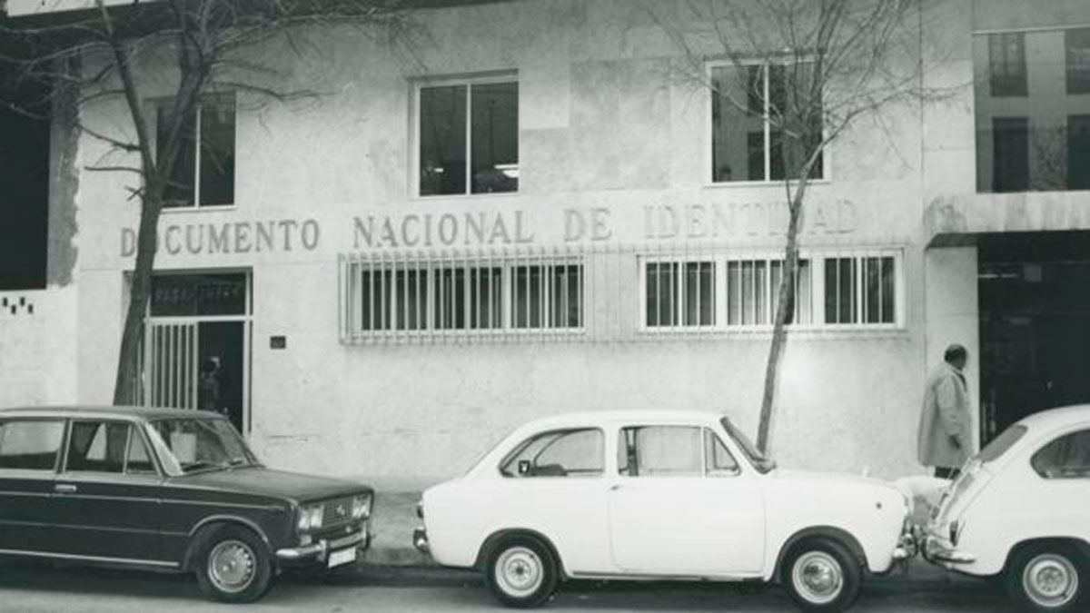 La oficina de expedición de la Calle Doce de Octubre de Madrid, en una imagen de archivo de 1974. | ABC