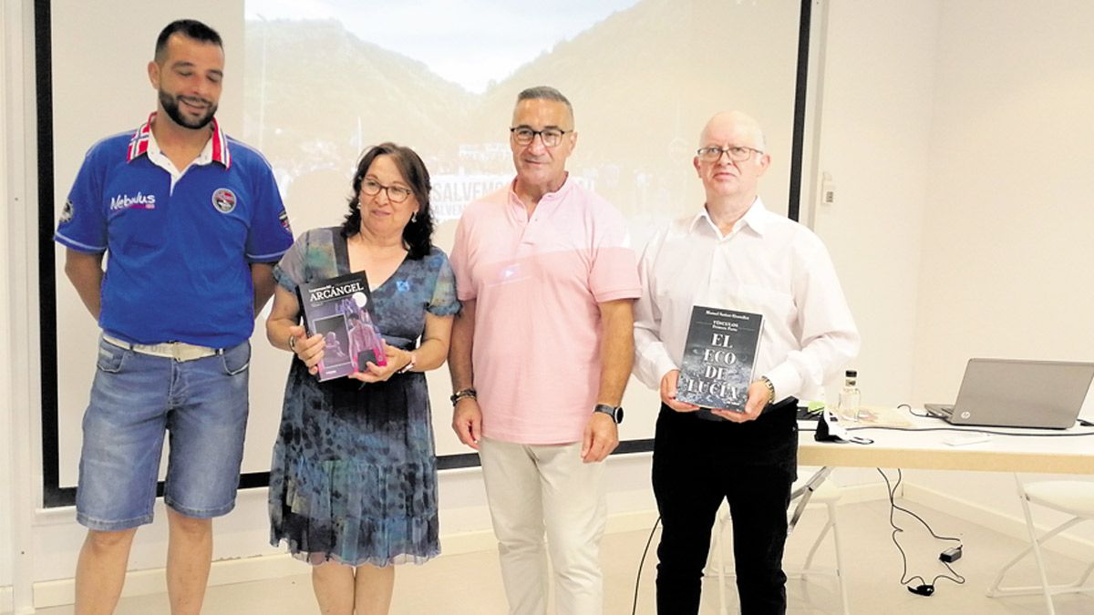 El Centro del Clima acogió la presentación de la última novela de Manuel Suárez González. | L.N.C.