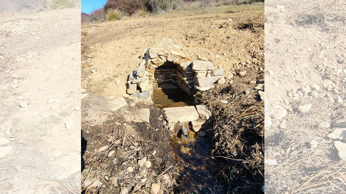 La Fuente de la Mora despejada tras la limpieza de la zona. | L.N.C.