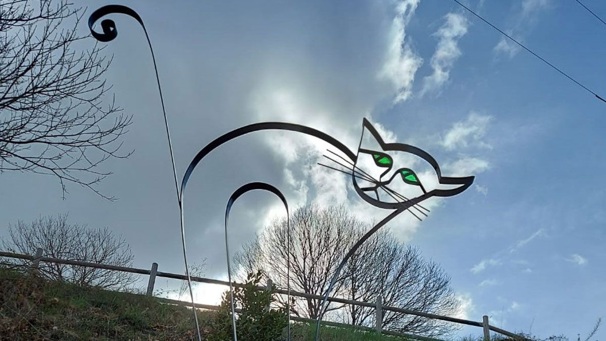 El gato de Peñalba, una de las esculturas de la muestra de Castelao. | L.N.C