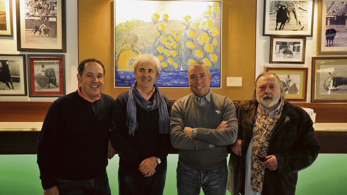 Pablo Martínez, José Luis Rodríguez Tamargo, Javier Gómez y Juan Carlos Uriarte, ayer en el Camarote Madrid. | DANIEL MARTÍN