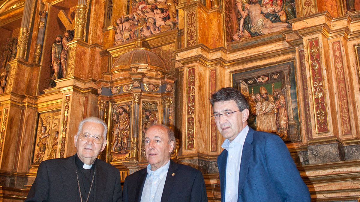 El origen del retablo es del S.XVI y su entallador fue Guillermo Doncel. | T.G.