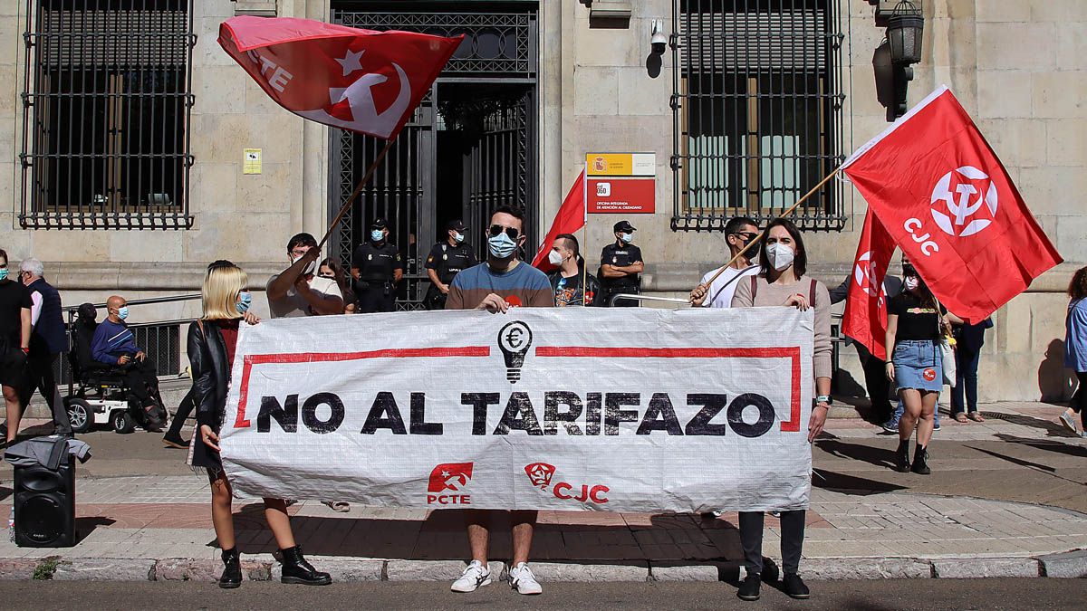 Protesta por la subida de la luz convocada en septiembre en León. | ICAL