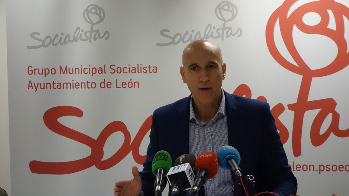El portavoz del PSOE en el Ayuntamiento de León, José Antonio Diez. | L.N.C.