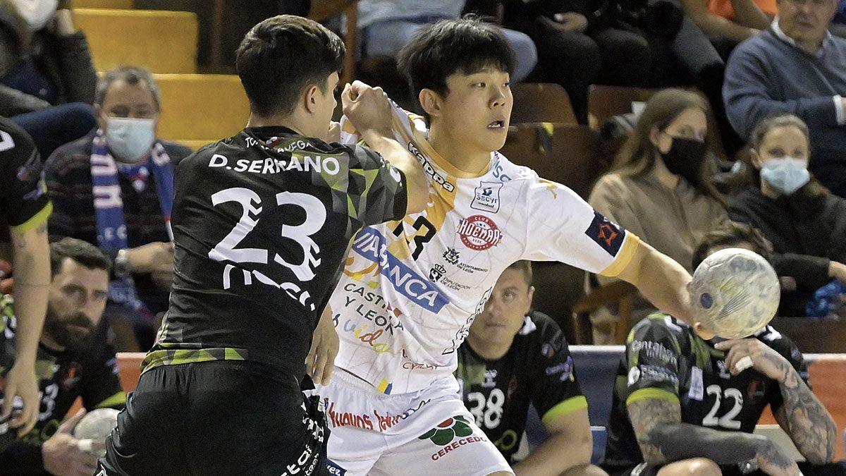 Kim apunta a no continuar tampoco en León. | SAÚL ARÉN