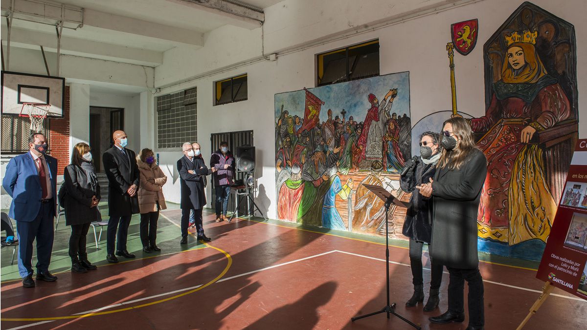 Presentación del mural dedicado a la figura de la mujer. | MAURICIO PEÑA