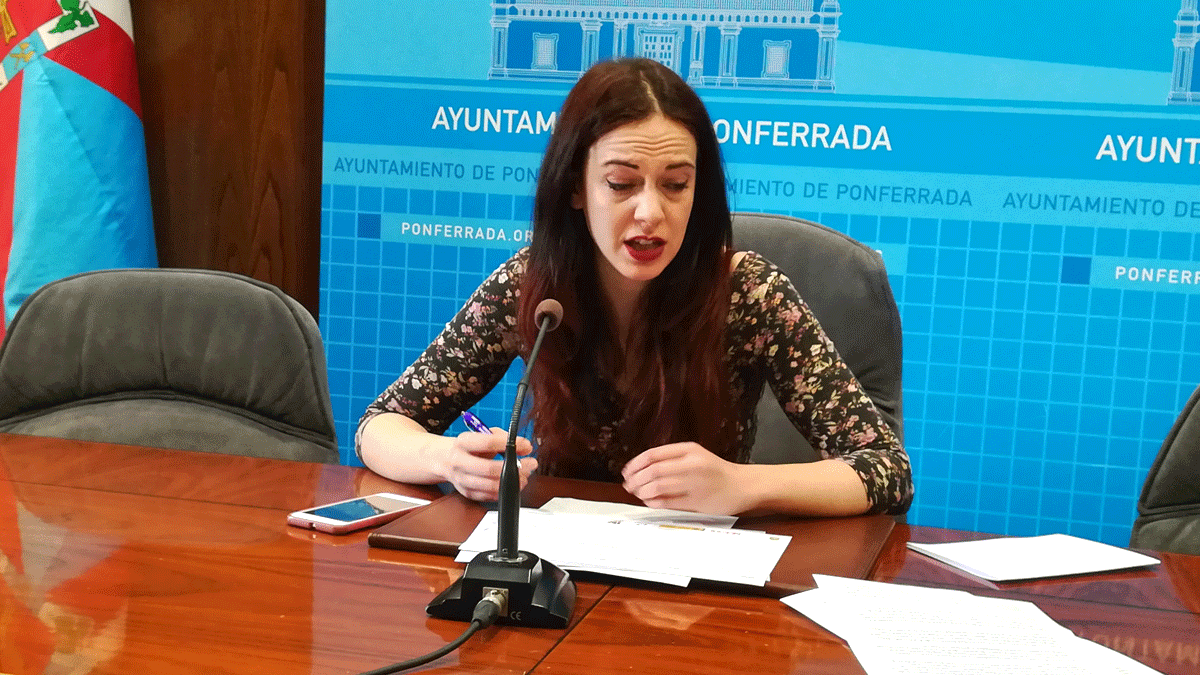 Lorena González, en la rueda de prensa de presentación de la actividad. | D.M.