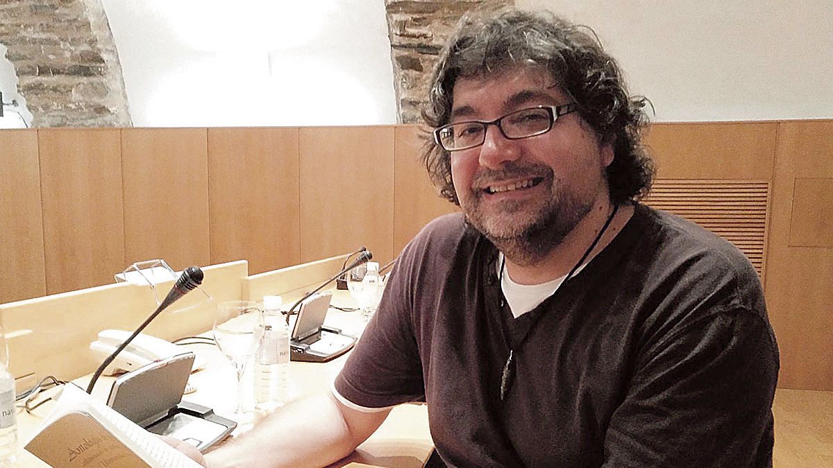 El escritor berciano Manuel Cuenya acudirá a la Fundación Merayo. | L.N.C.