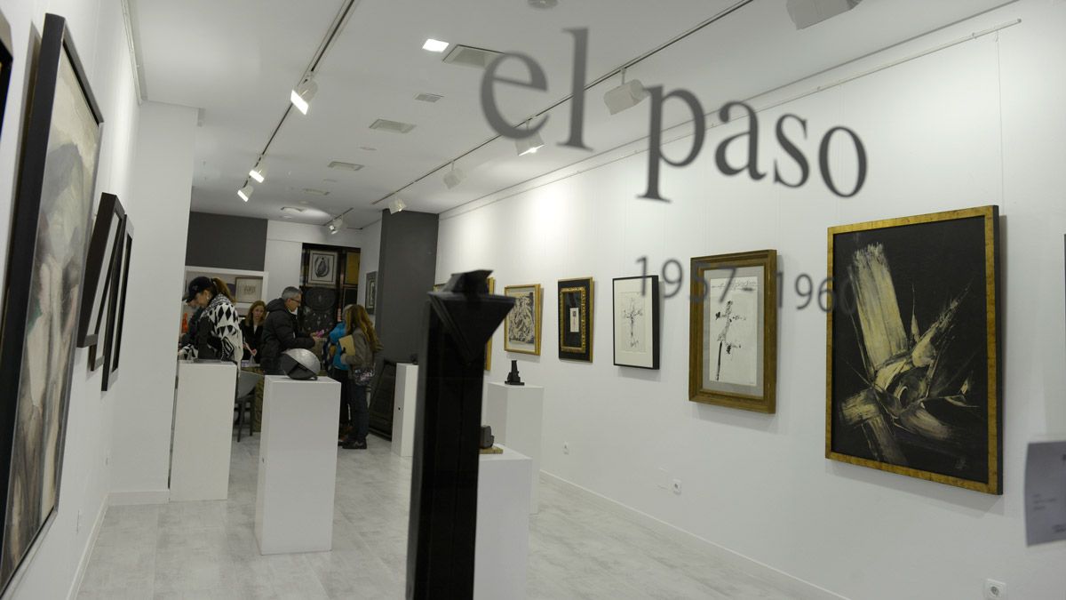 La exposición reúne una selección de piezas pictóricas y escultóricas de artistas consagrados adscritos al colectivo El Paso. | MAURICIO PEÑA