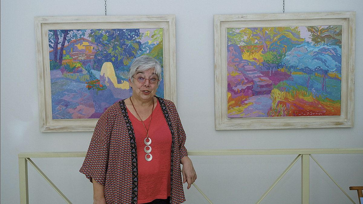 Ninoska expone por primera vez en la galería de arte Bernesga. | VICENTE GARCÍA