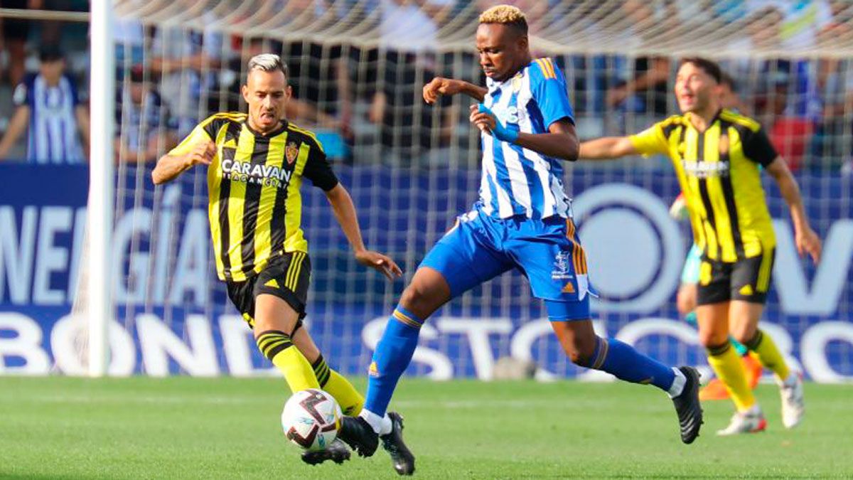 Ponferradina 1 - Zaragoza 2: Simeone agranda las dudas de la Deportiva