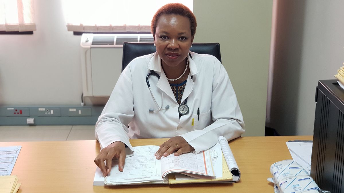 Ozó Ibeziako, la médico que va a recibir el premio Harambee España a la Promoción e Igualdad de la Mujer Africana. | L.N.C.