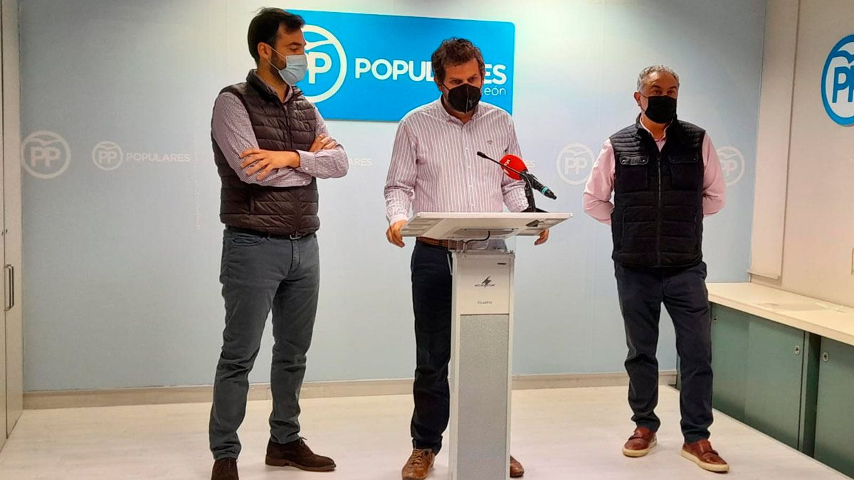 Una imagen de la rueda de prensa de ayer, en León.
