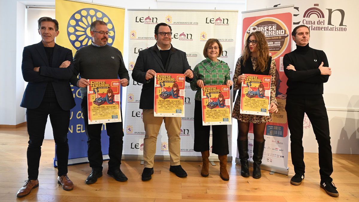 Manuel Caballero, Miguel Ángel Borraz, Juan Dopico, Evelia Fernández, Ester Muñoz y Manuel Caballero en la presentación. | ICAL