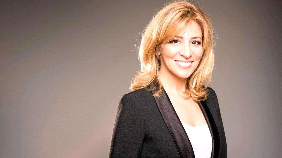 Reyes Monforte: "En esta novela todos salimos retratados"