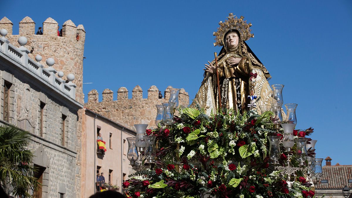 Procesión de Santa Teresa por las calles de Ávila en una imagen de archivo. | ICAL
