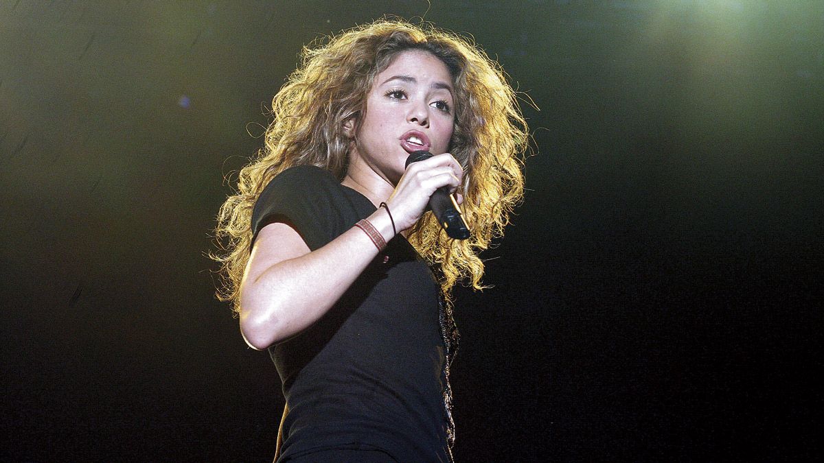 Shakira durante un momento de su concierto realizado en León en 2006. | ICAL