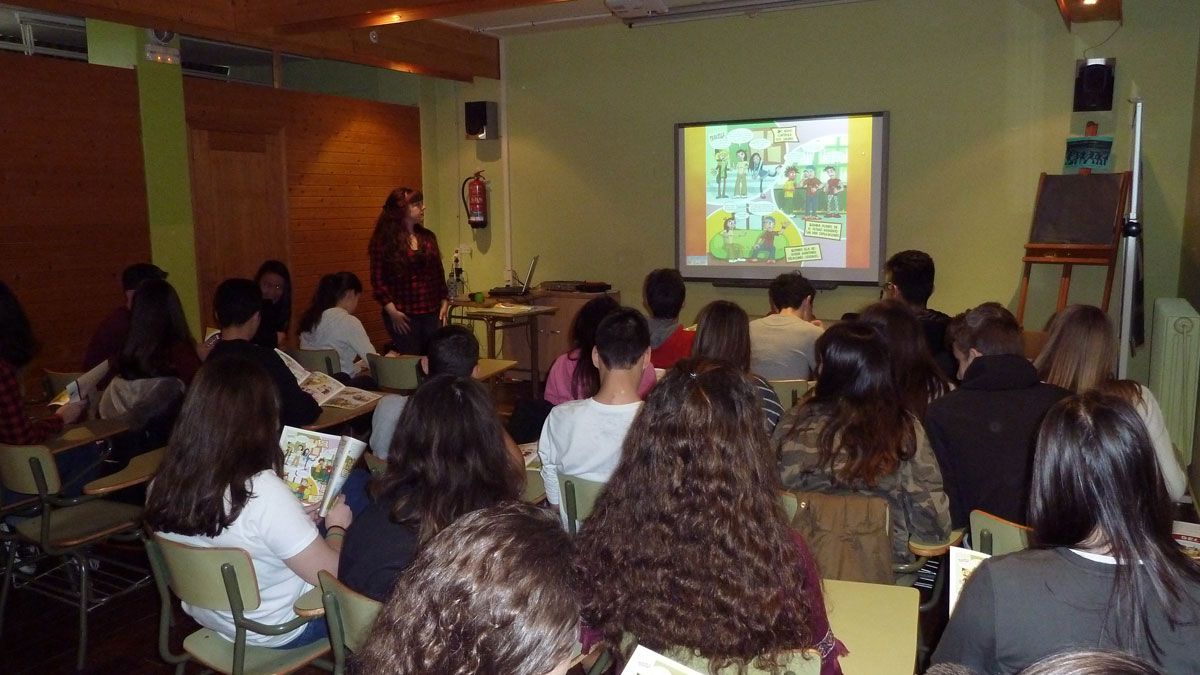 Uno de los talleres de prevención en institutos de la provincia, en el IES Bergidum Flavium de Cacabelos. | L.N.C.