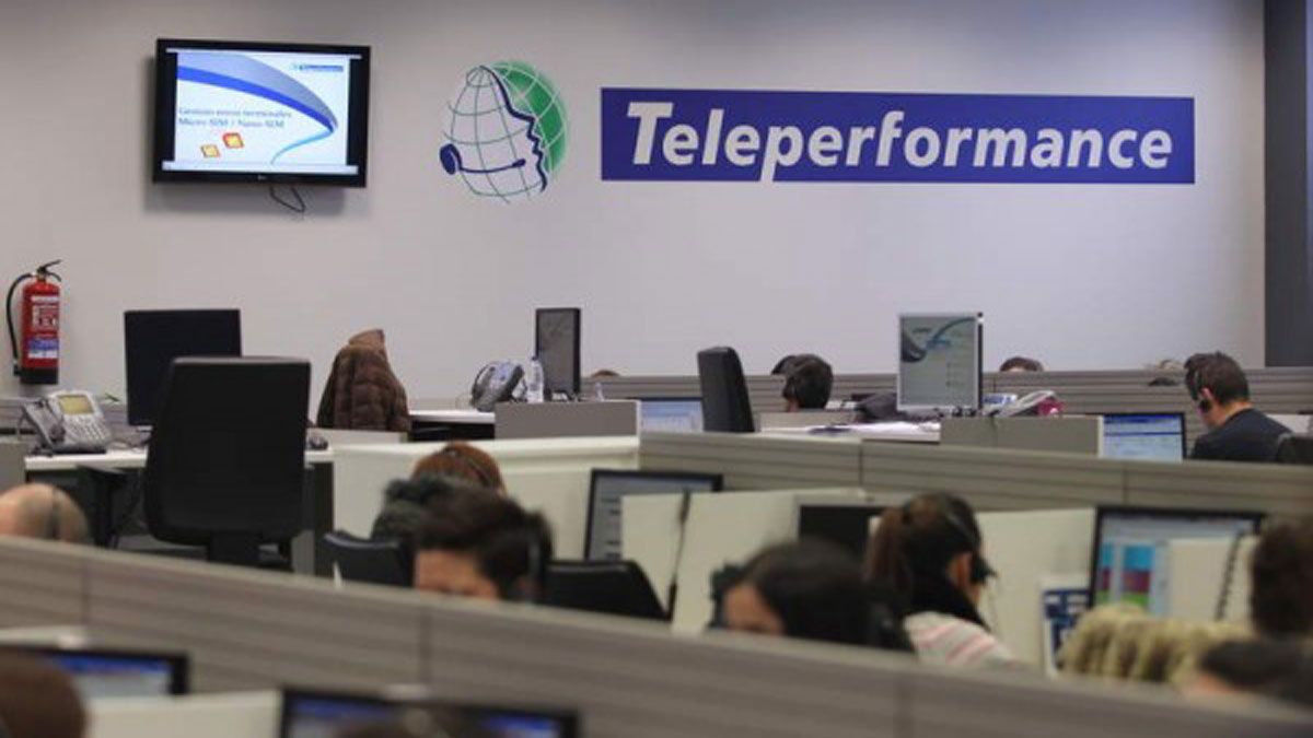 Imagen de archivo de trabajadores en Teleperformance. | L.N.C.
