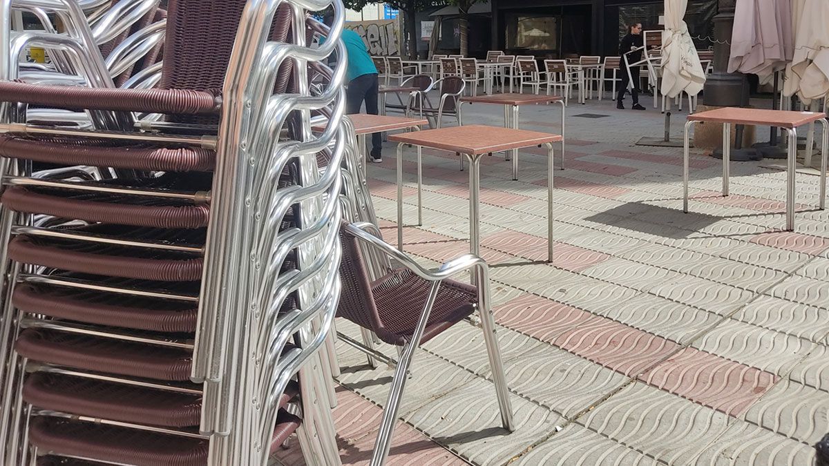Imagen de terrazas de hostelería en el centro de Ponferrada. | L.N.C