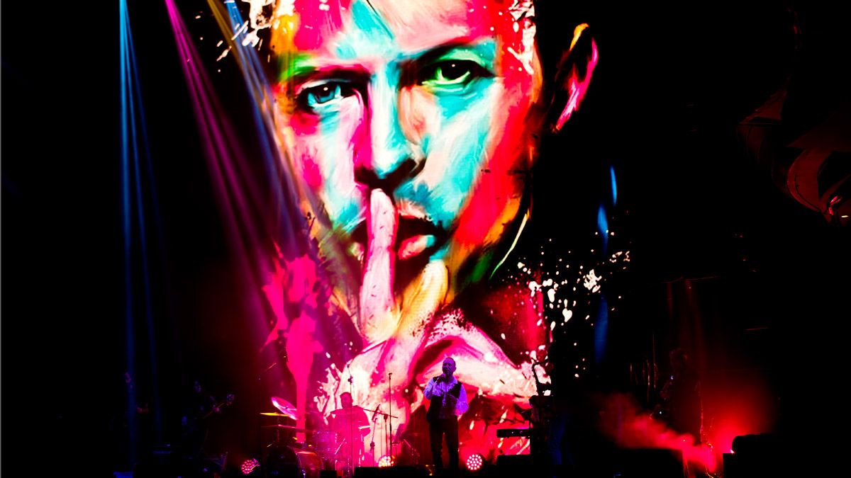Imagen de uno de los conciertos protagonizados por la banda gallega Blackstars en homenaje a David Bowie.