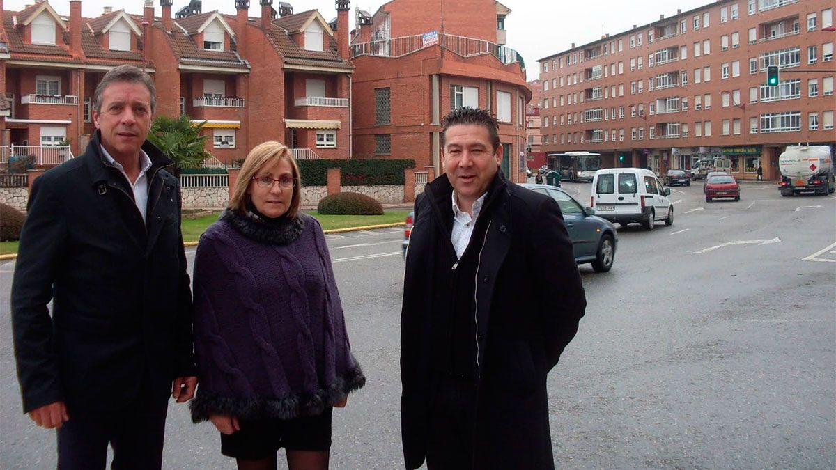 Julio González Rivo, Rosa María Fernández y Luis Mariano Santos. | L.N.C.