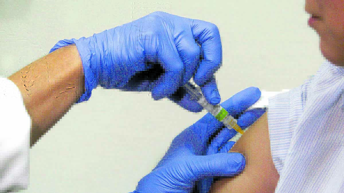 Los datos de la Consejería de Sanidad reflejan que la vacuna ha llegado a un 15,8% de la población leonesa. | ICAL