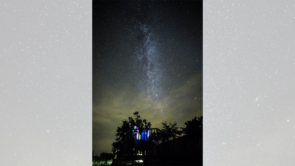 Instante de la vista de las estrellas desde el mirador. | JOSÉ MANUEL OLMOS