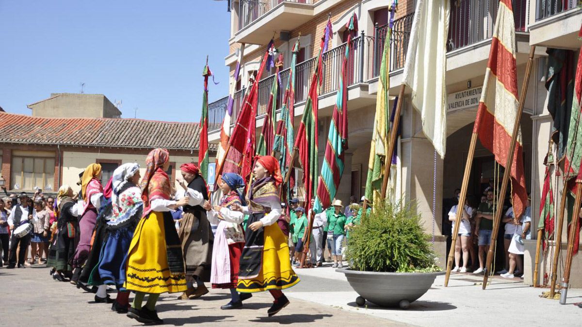 Foto de archivo de la última edición de 'El Día de Asturias' celebrado en Valencia de Don Juan. | L.N.C.
