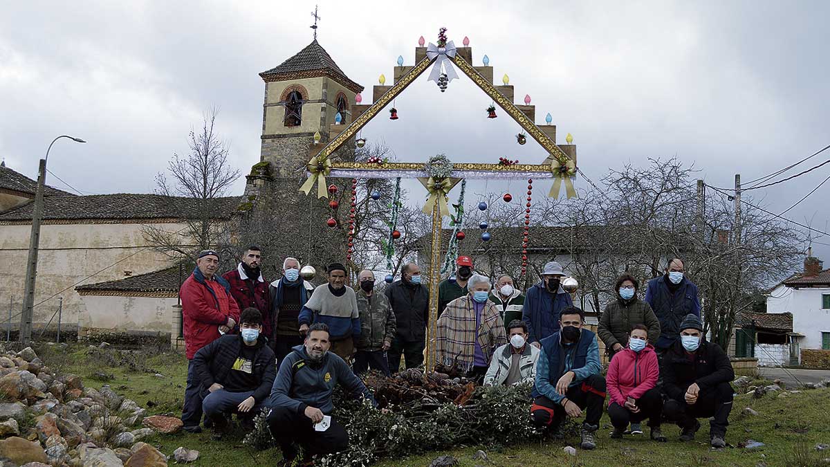 Los vecinos de El Valle de las Casas con su decoración navideña. | L.N.C.