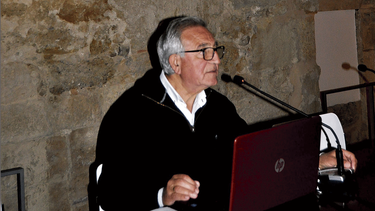 Víctor Ferrero en una de las conferencias que pronunció relacionadas con el patrimonio leonés. | DAVID GUSTAVO LÓPEZ