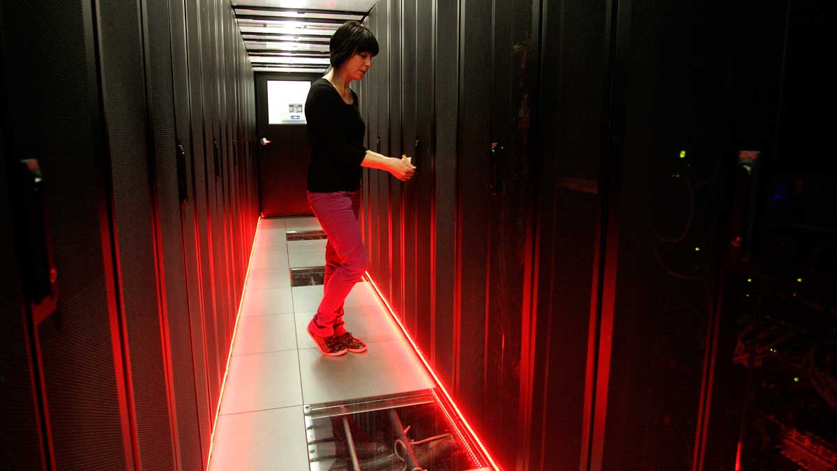El interior de la supercomputadora 'Caléndula' del Campus de Vegazana. | ICAL