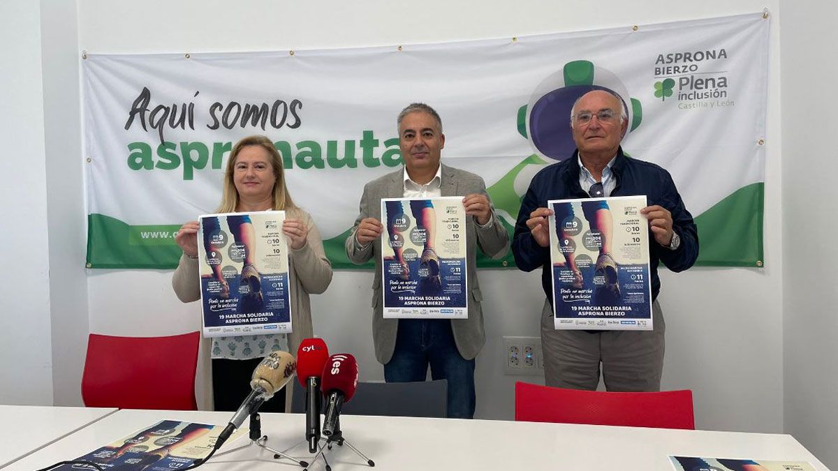 Presentación de la marcha solidaria en la sede de Asprona Bierzo. | Javier Fernández