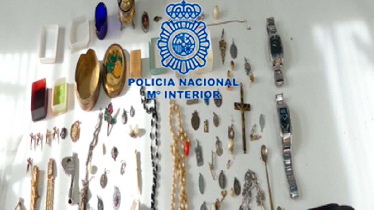 Parte de lo incautado a los detenidos.