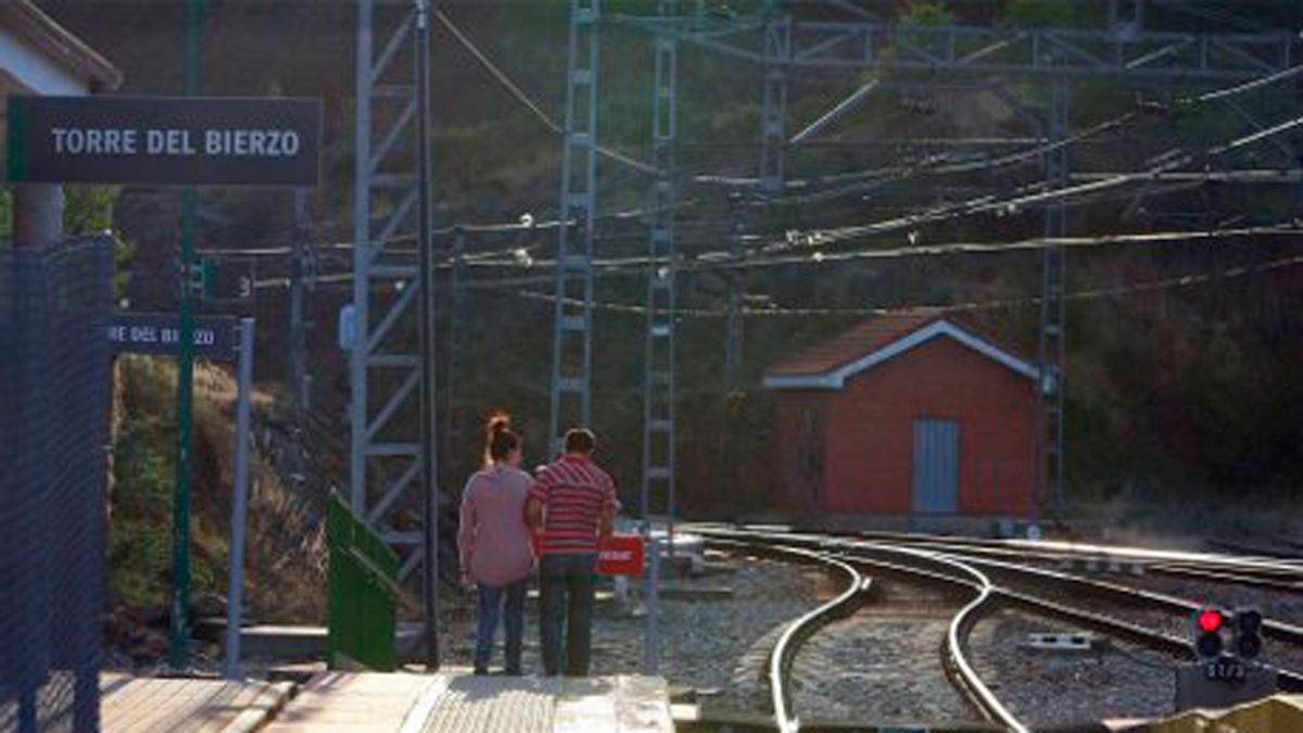 Imagen de la estación de tren de  Torre del Bierzo. | ICAL