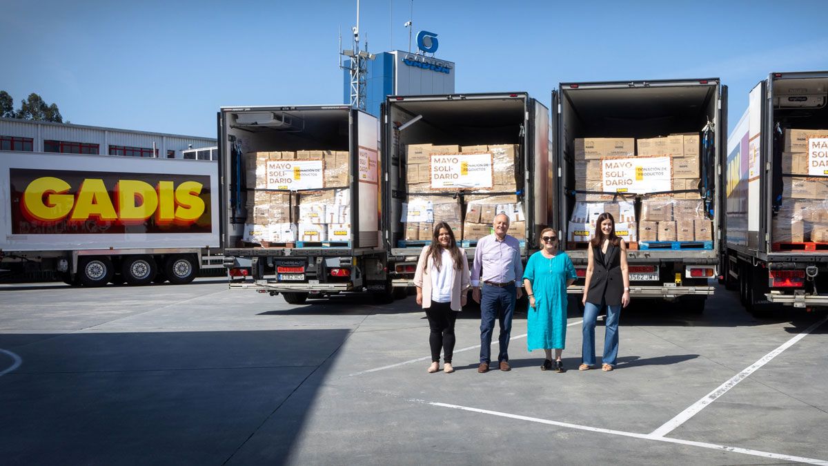 Recogida de alimentos en la campaña 10º Mayo Solidario